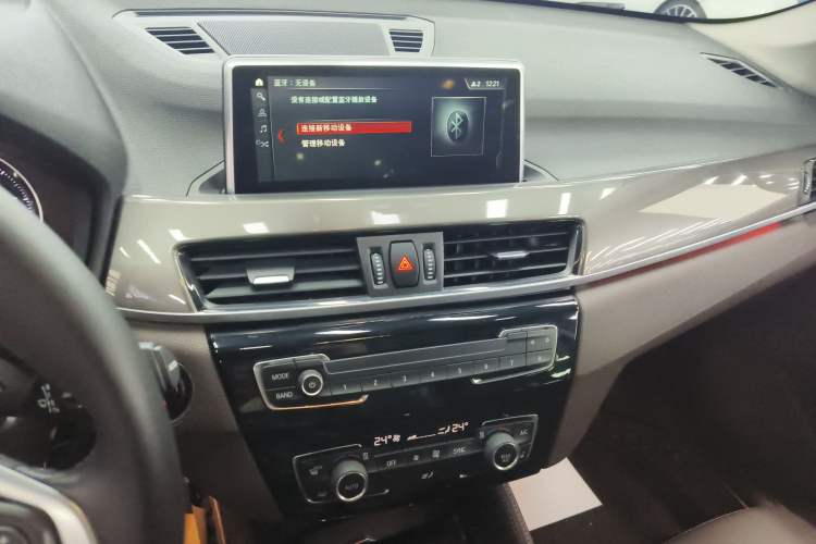 Used BMW X1 2019 xDrive20Li Luxury Model Audio And AC Panel