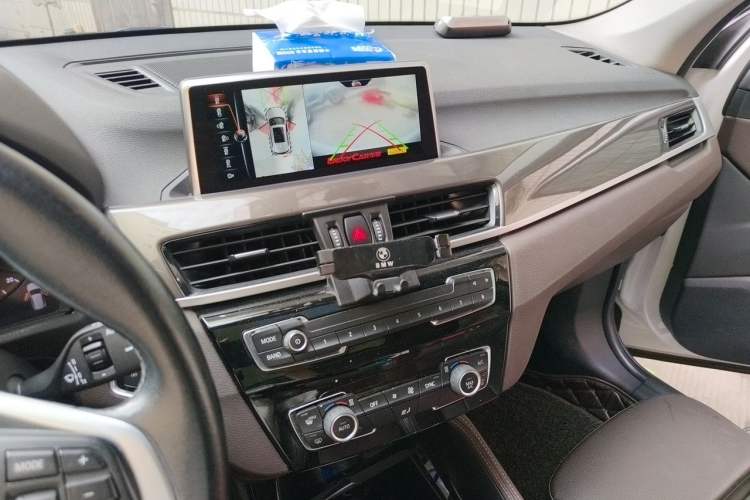 Used BMW X1 2019 xDrive20Li Luxury Model Audio And AC Panel