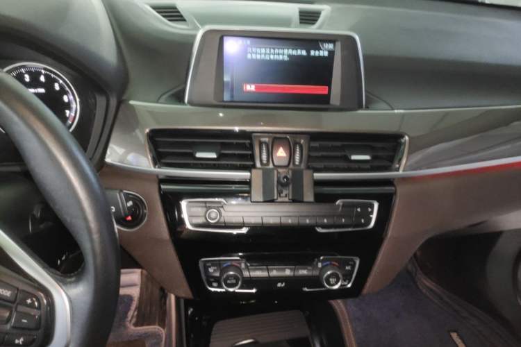 Used BMW X1 2019 sDrive18Li Premium Edition Audio And AC Panel