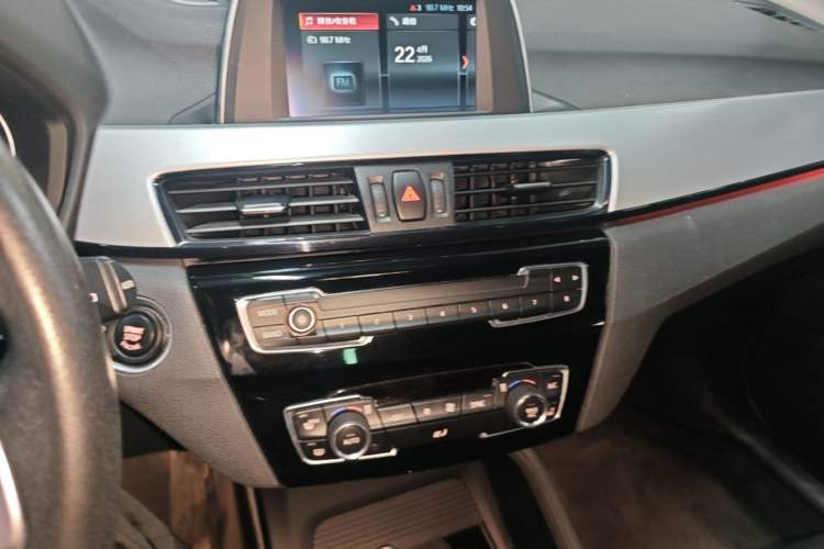 Used BMW X1 2019 sDrive18Li Fashion Model Audio And AC Panel