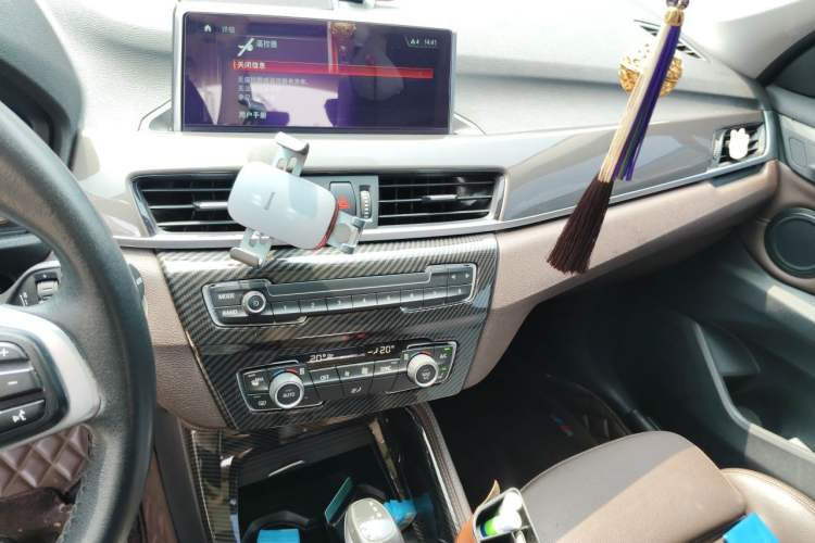 Used BMW X1 2019 xDrive20Li Luxury Model Audio And AC Panel