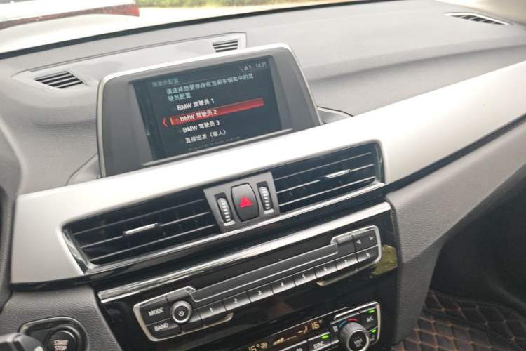 Used BMW X1 2019 sDrive18Li Fashion Model Audio And AC Panel