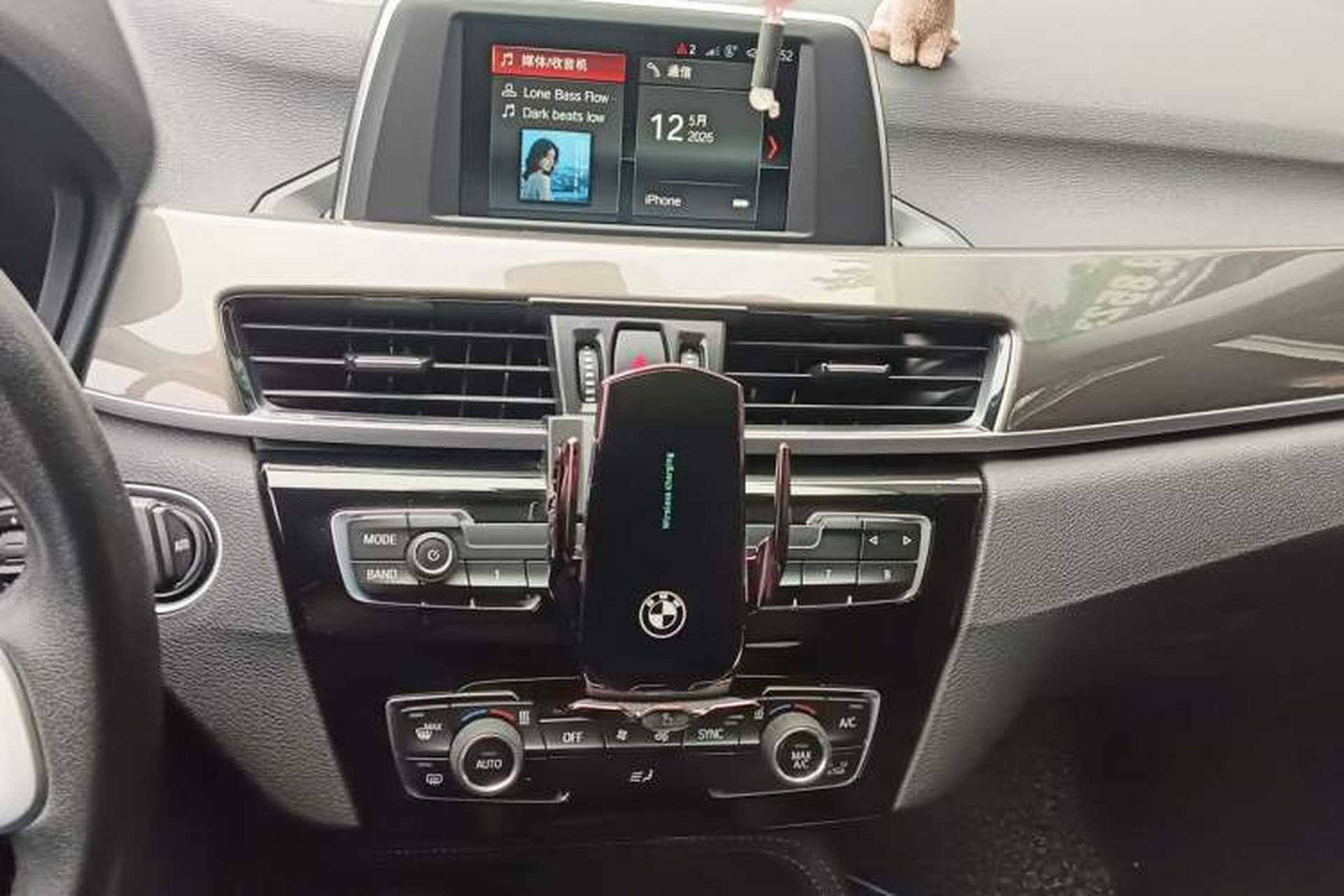 Used BMW X1 2019 sDrive18Li Premium Edition Audio And AC Panel