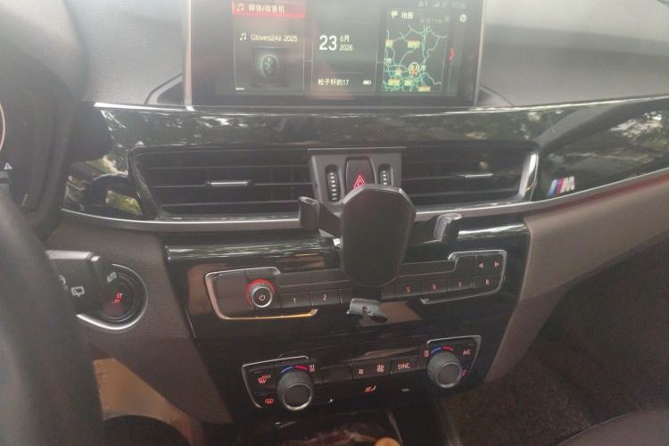 Used BMW X1 2019 xDrive20Li Luxury Model Audio And AC Panel