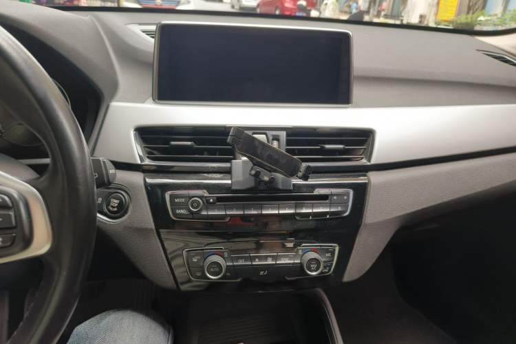 Used BMW X1 2019 sDrive20Li Leading Model Audio And AC Panel