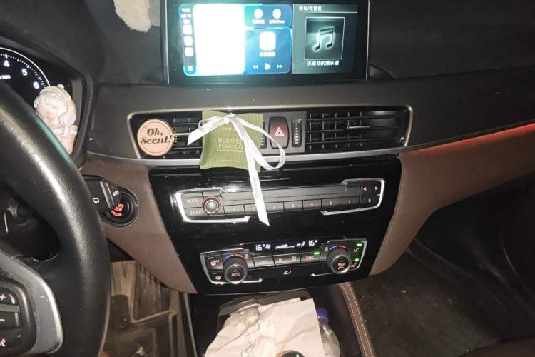 Used BMW X1 2019 xDrive20Li Luxury Model Audio And AC Panel