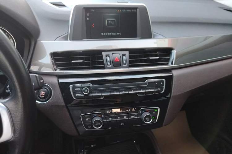 Used BMW X1 2019 sDrive18Li Premium Edition Audio And AC Panel