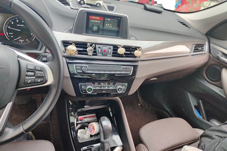 Used BMW X1 2019 sDrive18Li Premium Edition Audio And AC Panel