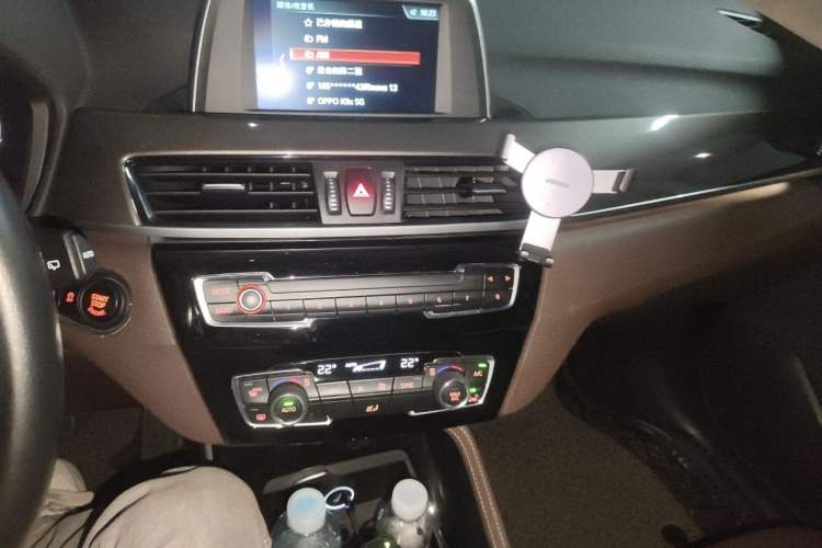 Used BMW X1 2019 sDrive18Li Premium Edition Audio And AC Panel