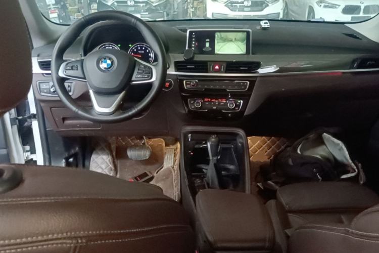 Used BMW X1 2019 xDrive20Li Luxury Model Center Console