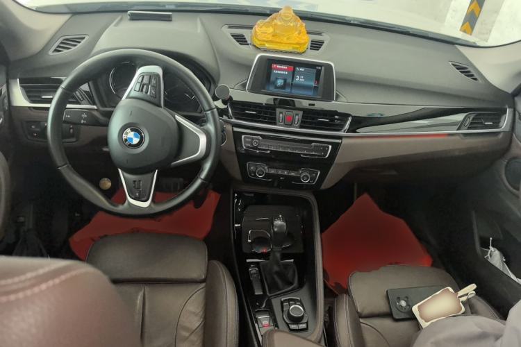 Used BMW X1 2019 sDrive18Li Premium Edition Center Console