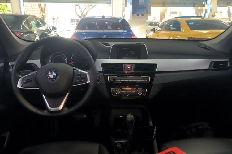 Used BMW X1 2019 sDrive20Li Leading Model Center Console