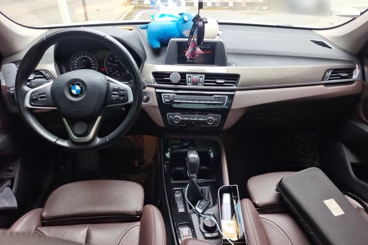 Used BMW X1 2019 sDrive18Li Premium Edition Center Console