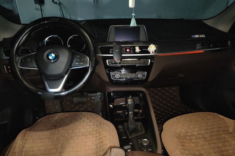 Used BMW X1 2019 sDrive18Li Premium Edition Center Console