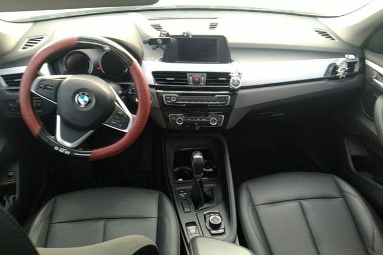 Used BMW X1 2019 sDrive18Li Fashion Model Center Console