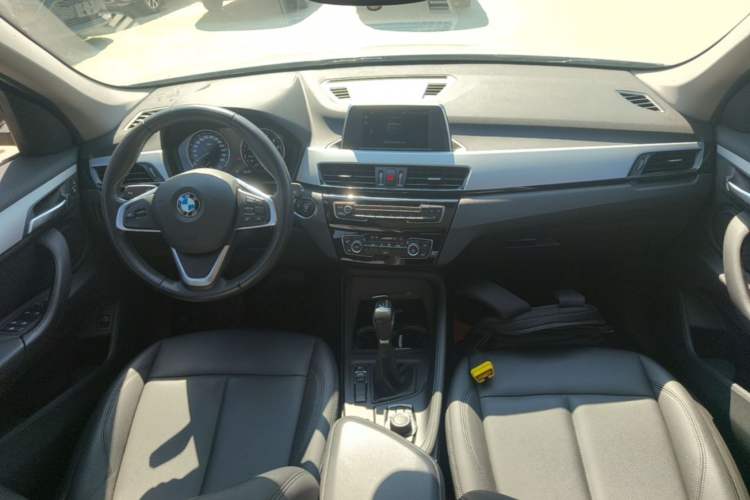 Used BMW X1 2019 sDrive20Li Leading Model Center Console