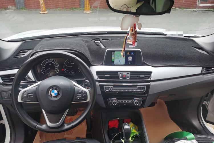 Used BMW X1 2019 sDrive20Li Leading Model Center Console