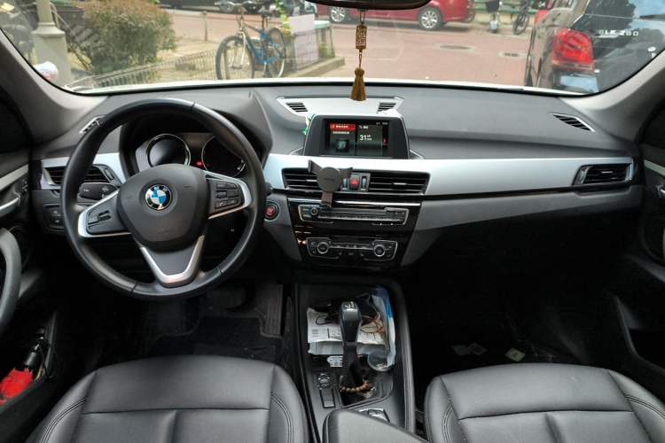 Used BMW X1 2019 sDrive18Li Fashion Model Center Console