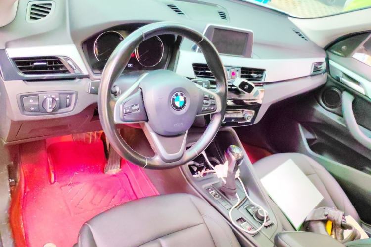 Used BMW X1 2019 sDrive20Li Leading Model Center Console