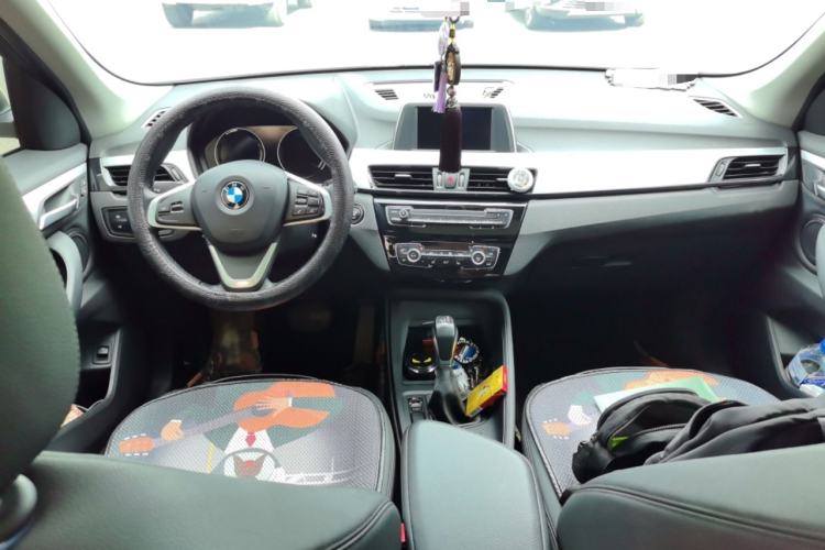 Used BMW X1 2019 sDrive20Li Leading Model Center Console