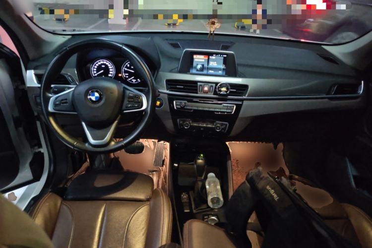 Used BMW X1 2019 sDrive18Li Premium Edition Center Console