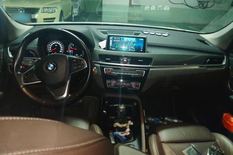 Used BMW X1 2019 xDrive20Li Luxury Model Center Console