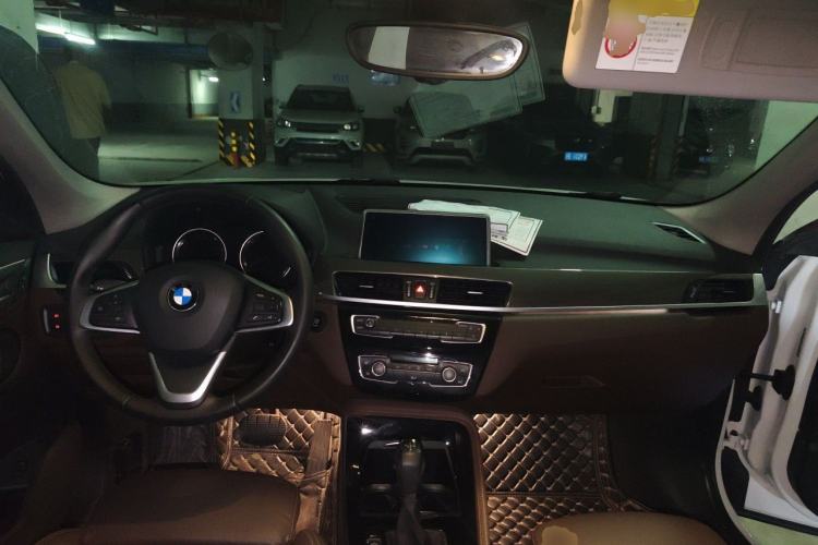 Used BMW X1 2019 xDrive20Li Luxury Model Center Console