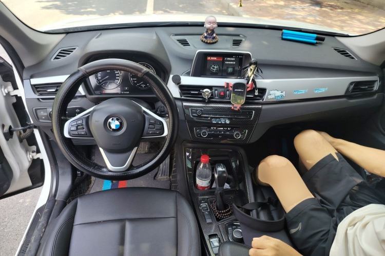 Used BMW X1 2019 sDrive20Li Leading Model Center Console