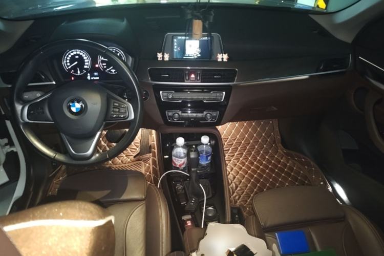 Used BMW X1 2019 sDrive18Li Premium Edition Center Console