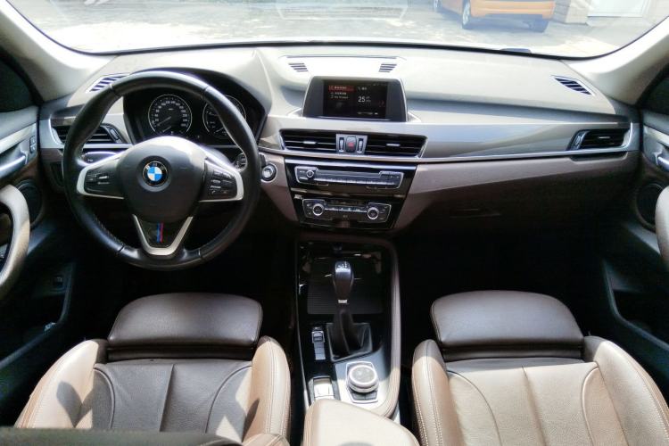 Used BMW X1 2019 sDrive18Li Premium Edition Center Console