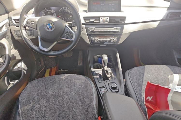 Used BMW X1 2019 sDrive20Li Leading Model Center Console