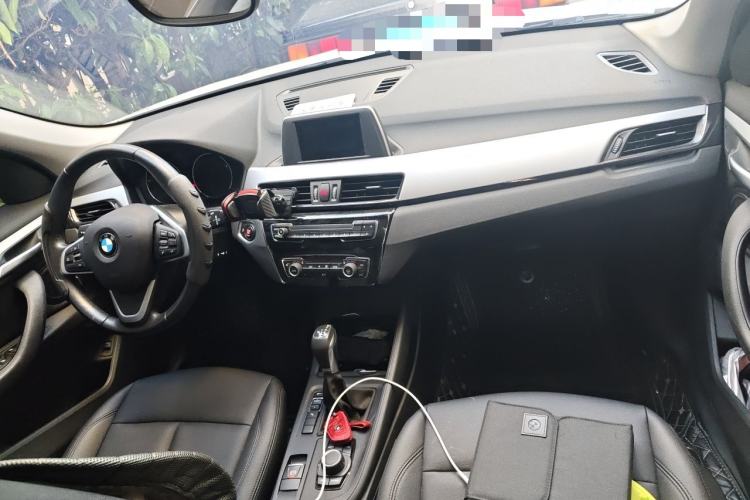 Used BMW X1 2019 sDrive20Li Leading Model Center Console