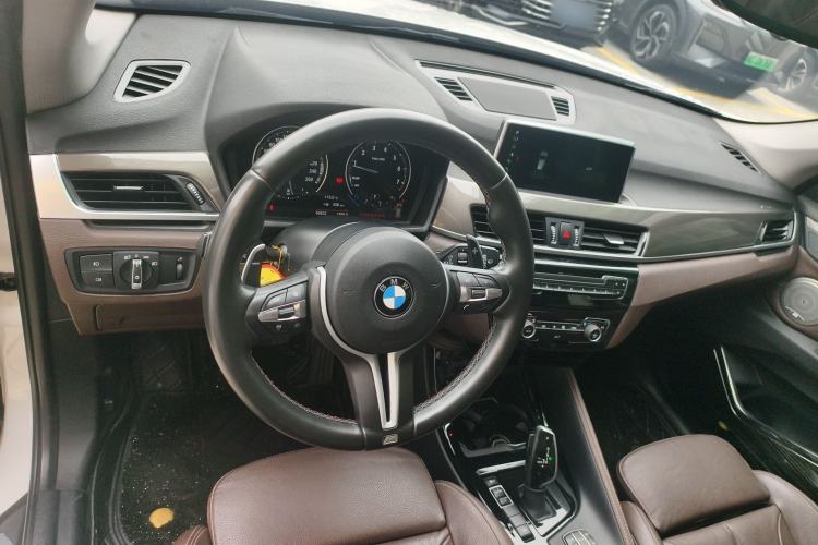 Used BMW X1 2019 xDrive20Li Luxury Model Center Console