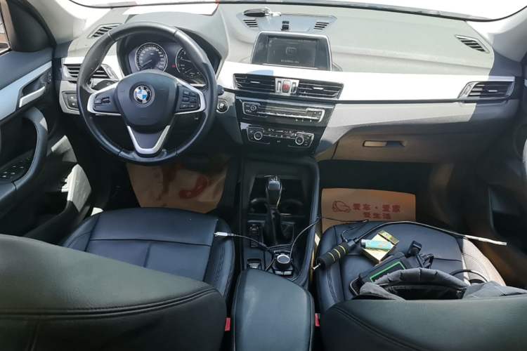 Used BMW X1 2019 sDrive20Li Leading Model Center Console