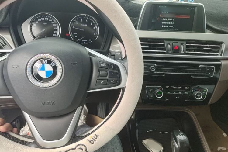Used BMW X1 2019 sDrive18Li Premium Edition Center Console