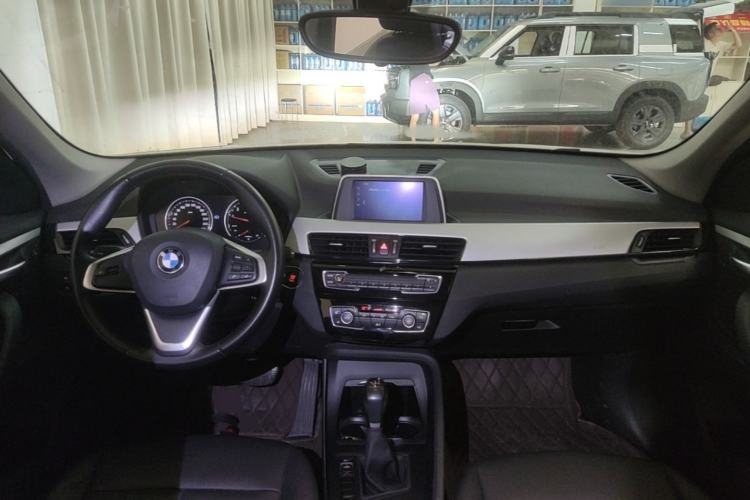 Used BMW X1 2019 sDrive18Li Fashion Model Center Console