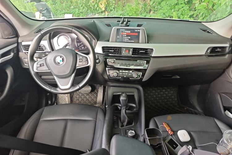 Used BMW X1 2019 sDrive20Li Leading Model Center Console