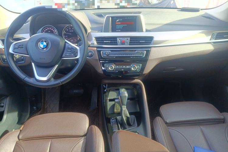 Used BMW X1 2019 sDrive18Li Premium Edition Center Console