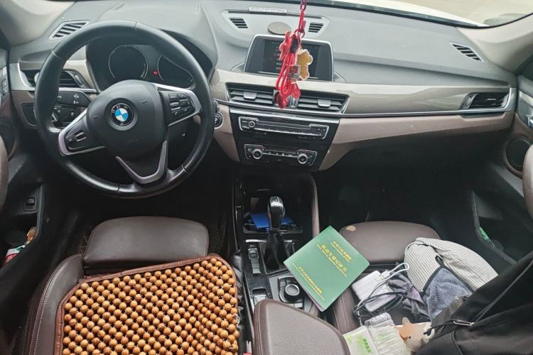 Used BMW X1 2019 sDrive18Li Premium Edition Center Console