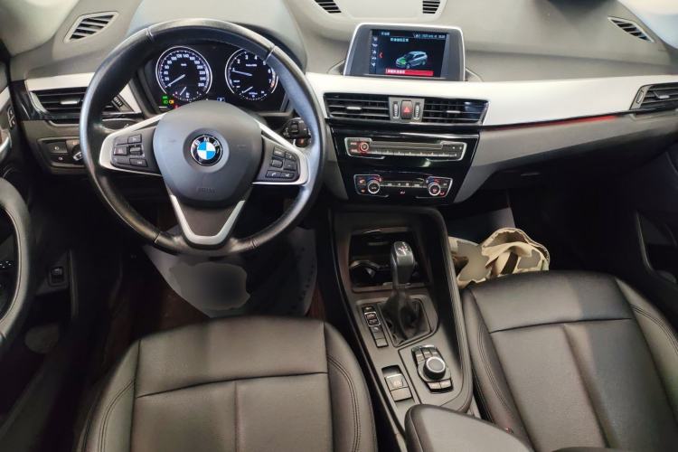 Used BMW X1 2019 sDrive18Li Fashion Model Center Console
