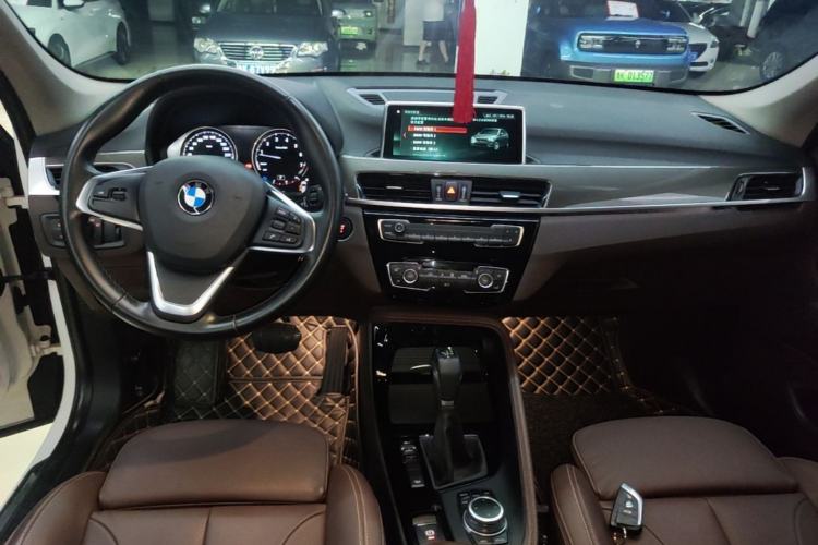 Used BMW X1 2019 xDrive20Li Luxury Model Center Console