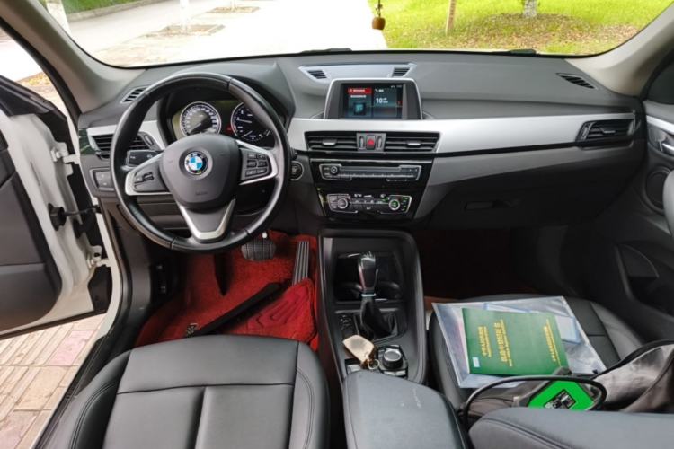 Used BMW X1 2019 sDrive20Li Leading Model Center Console