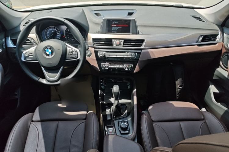 Used BMW X1 2019 sDrive18Li Premium Edition Center Console