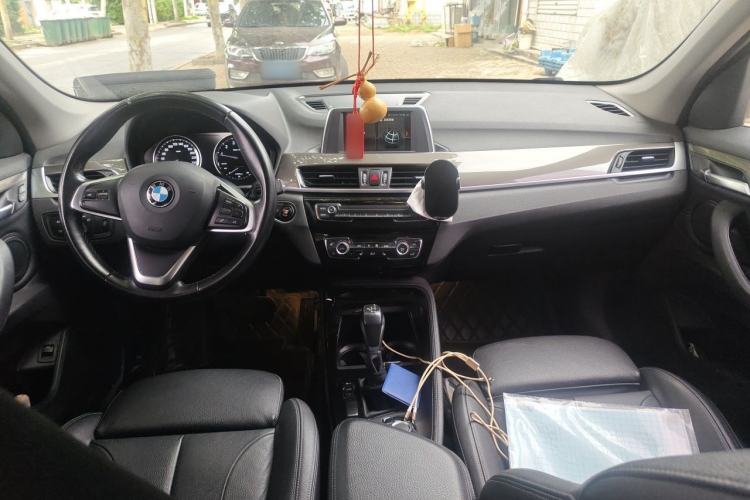 Used BMW X1 2019 sDrive18Li Premium Edition Center Console