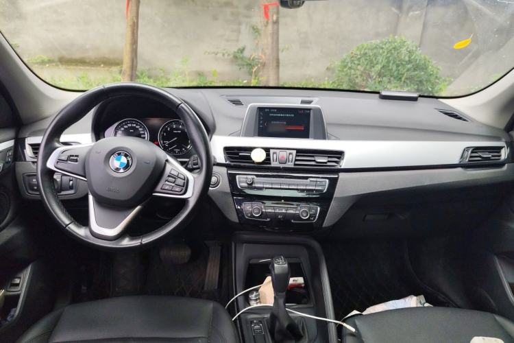 Used BMW X1 2019 sDrive20Li Leading Model Center Console