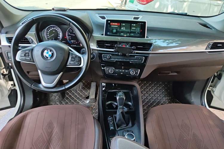 Used BMW X1 2019 xDrive20Li Luxury Model Center Console