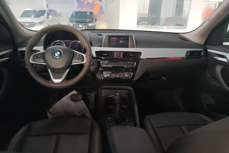 Used BMW X1 2019 sDrive20Li Leading Model Center Console
