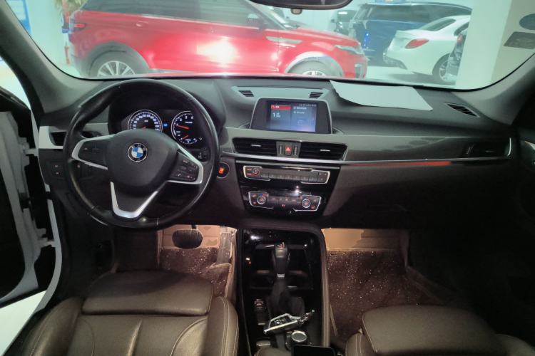 Used BMW X1 2019 sDrive18Li Premium Edition Center Console
