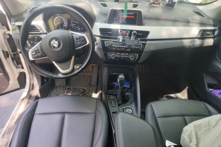 Used BMW X1 2019 sDrive20Li Leading Model Center Console