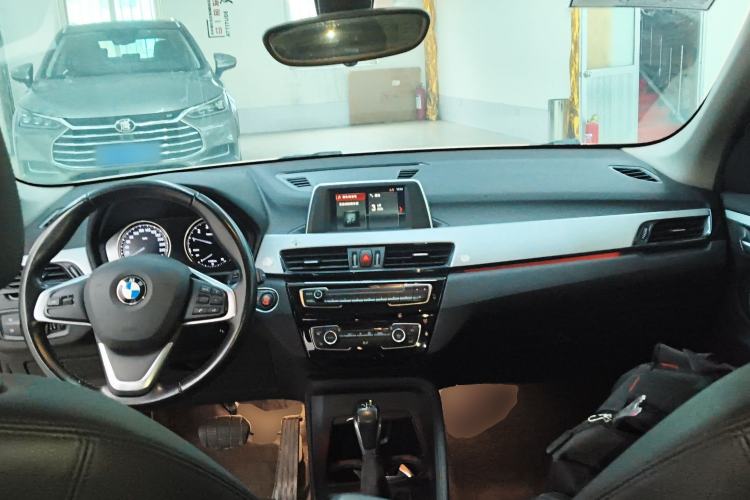 Used BMW X1 2019 sDrive18Li Fashion Model Center Console